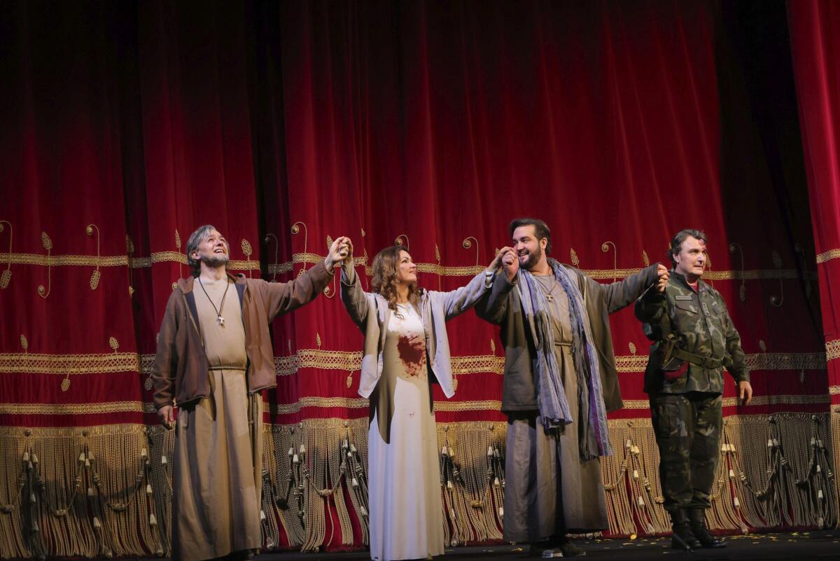 Prima della Scala, 12 minuti di standing ovation per 'La forza del destino': un inno alla pace - 