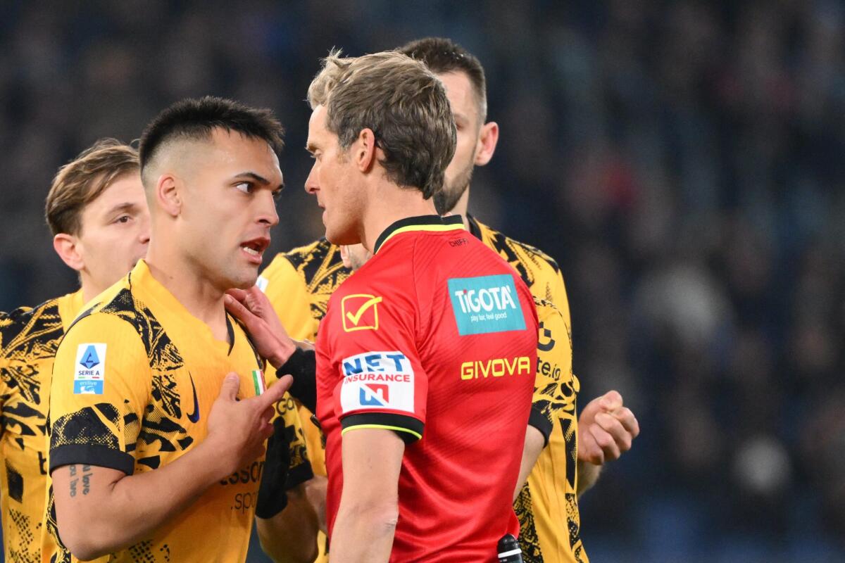 Lazio-Inter: il gol annullato e il rigore, cosa è accaduto - 