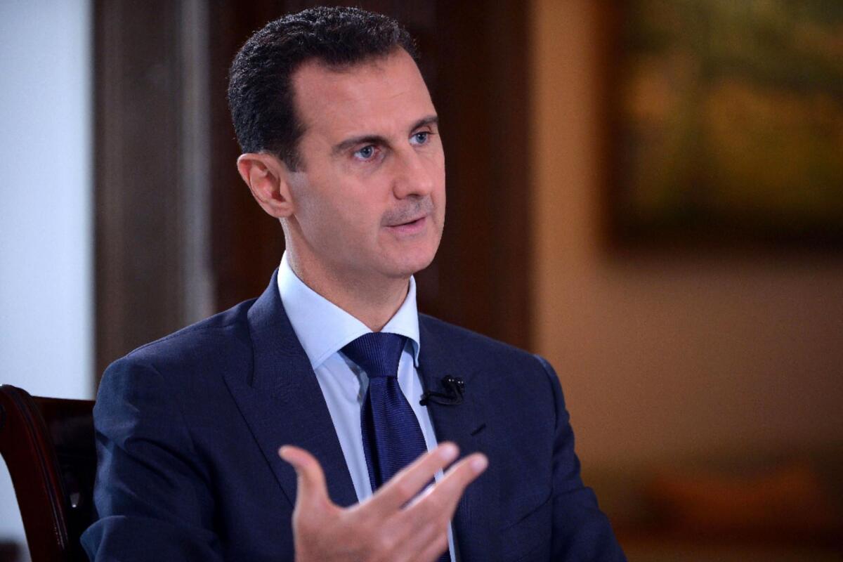 Assad si reca a Mosca: Russia concede asilo dopo la fuga dalla Siria - 