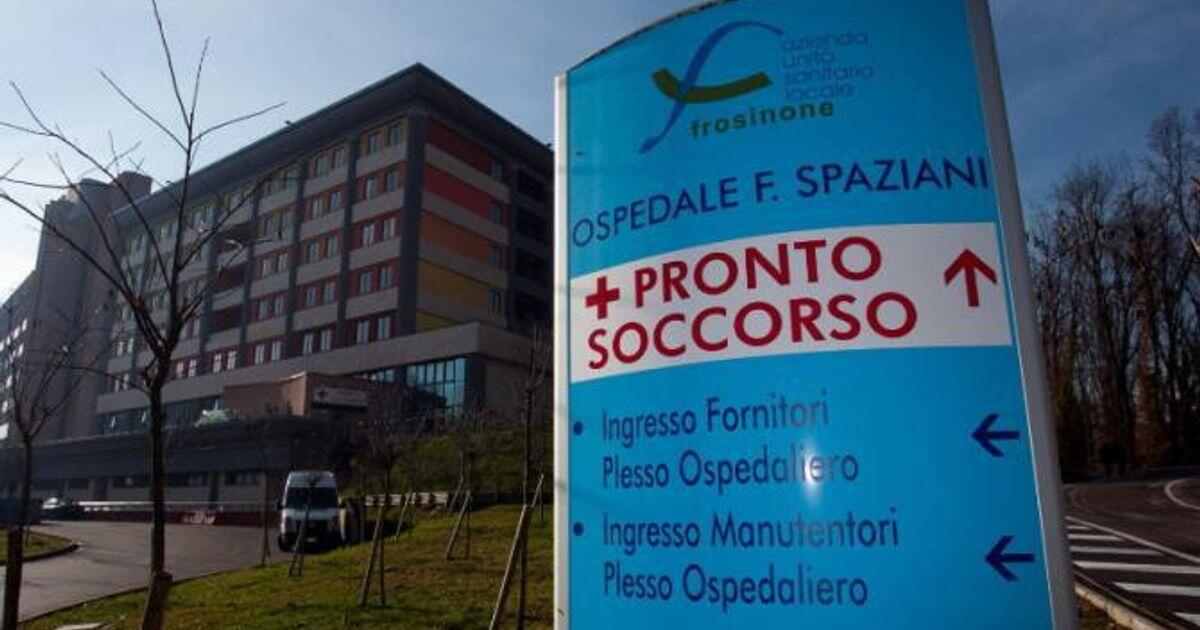 17enne gravemente ferito a Frosinone per uno smartphone accoltellato - 