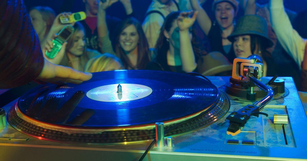 Sette milioni di italiani festeggeranno il Capodanno in discoteca - 