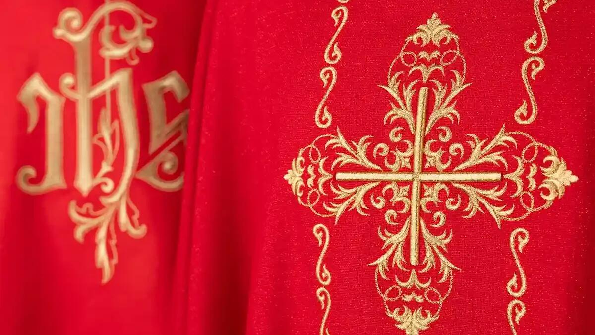 Perilprete.it: La Cura per i Dettagli nella Liturgia - 