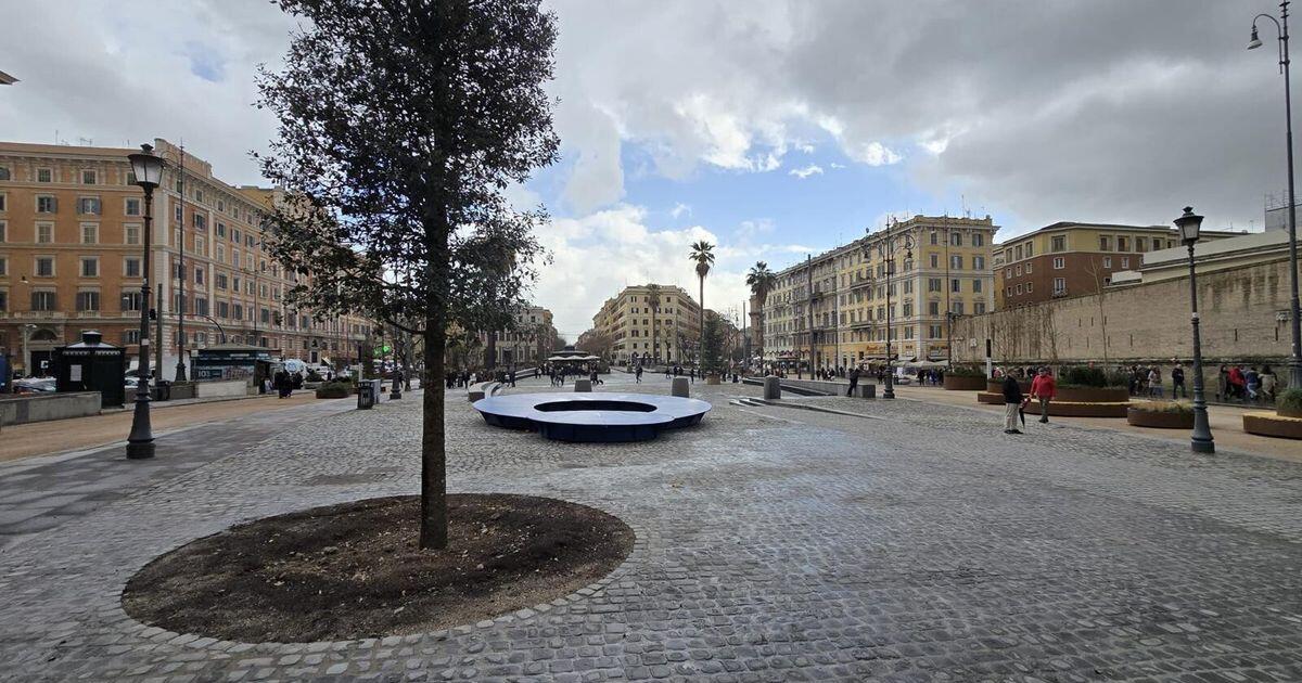 Gualtieri inaugura la riqualificata piazza Risorgimento - 