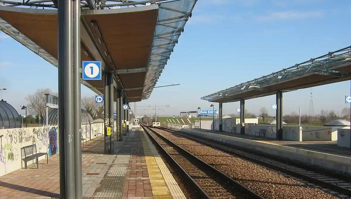 Accoltellato per un monopattino elettrico: uomo ferito gravemente si rifugia in un hotel - 