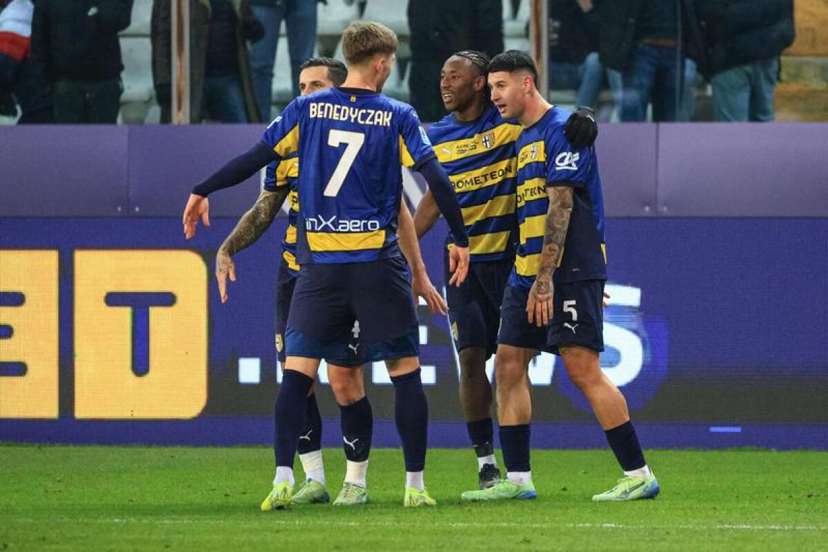 Parma-Monza 2-1: Valenti salva Pecchia all'ultimo minuto - 