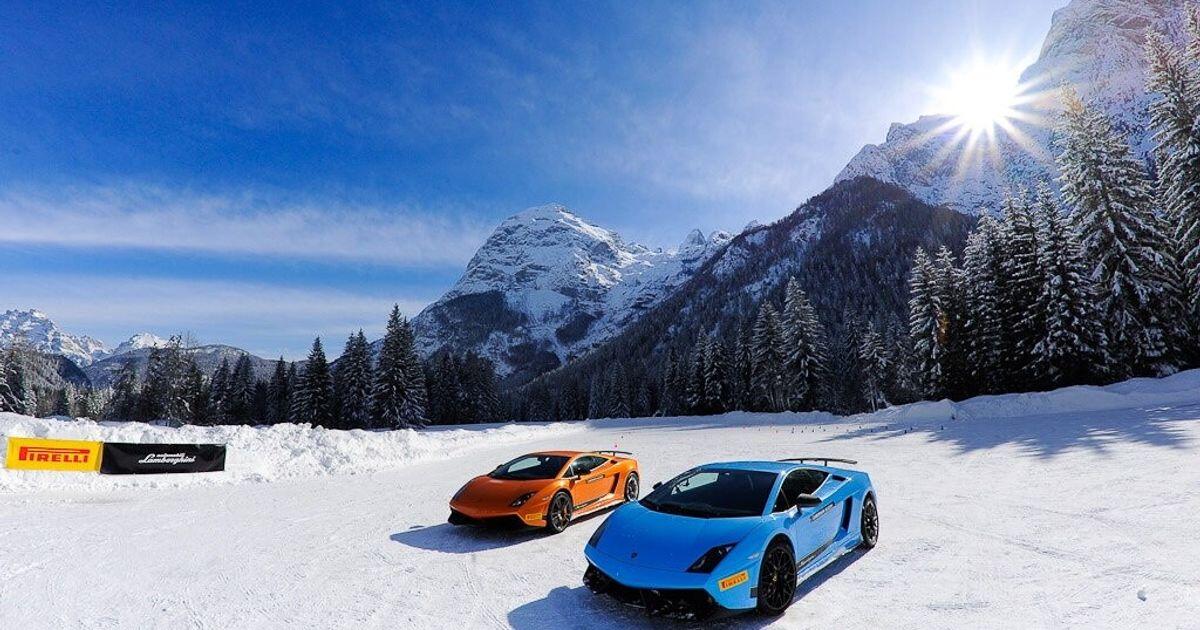 Perché il CAI protesta per la presenza di due Lamborghini sulle Dolomiti - 