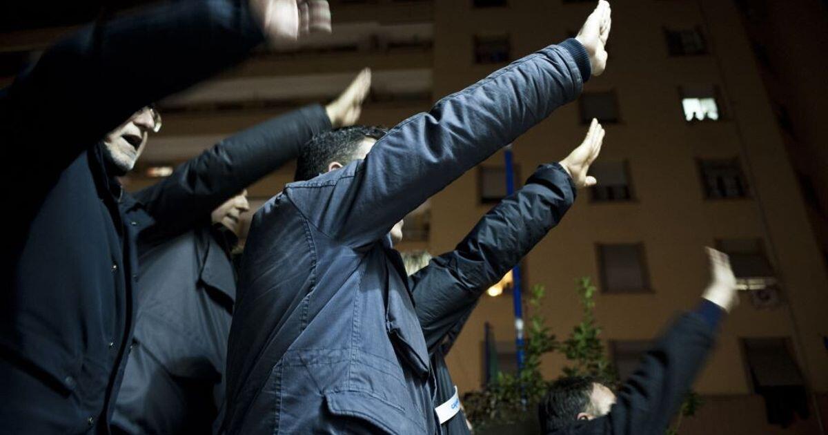 30 persone rischiano il processo per i saluti romani a Acca Larentia - 