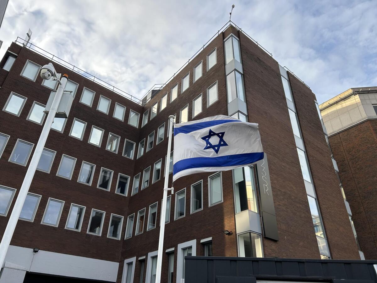 Israele chiude l'ambasciata in Irlanda a causa delle politiche antisemite di Dublino - 