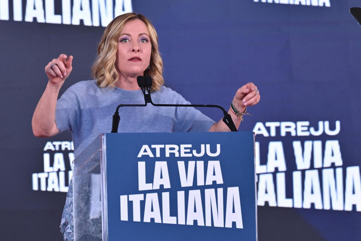 Meloni rafforza il centrodestra: "La posta in gioco è alta, niente egoismi" - 