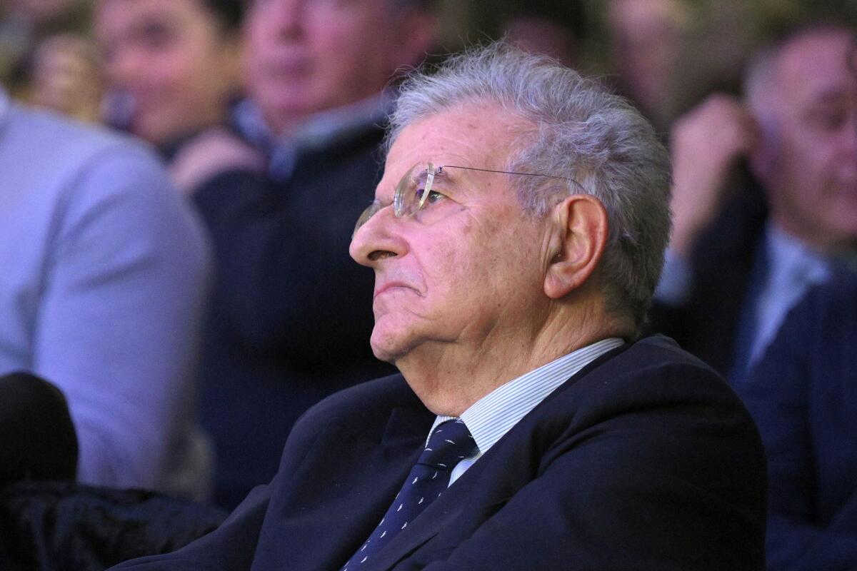 Cicchitto: "Da socialista a pensieri suicidi dopo l'invasione dell'Ungheria nel 1956 e la P2" - 