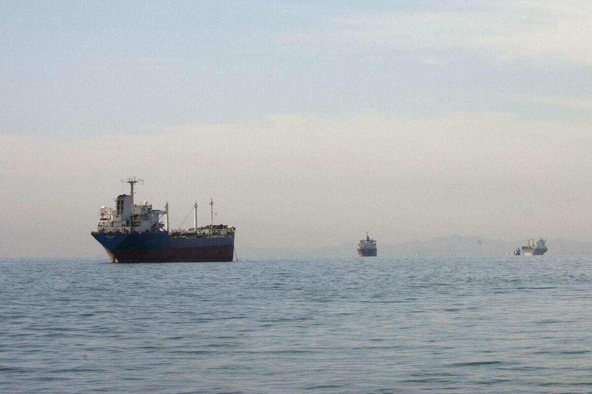 Sospetti su flotta fantasma russa dopo danneggiamento del cavo sottomarino in Finlandia - 