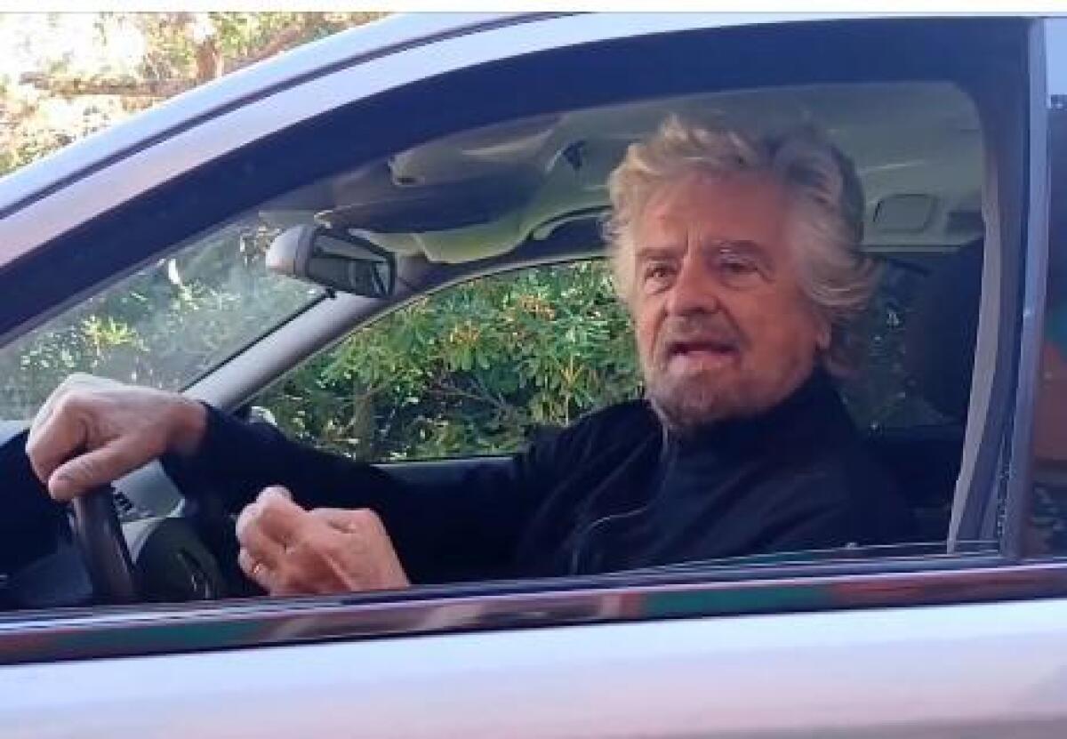 M5S, Grillo critica duramente: "In 3 anni abbiamo perso tutti i valori" - Video - 