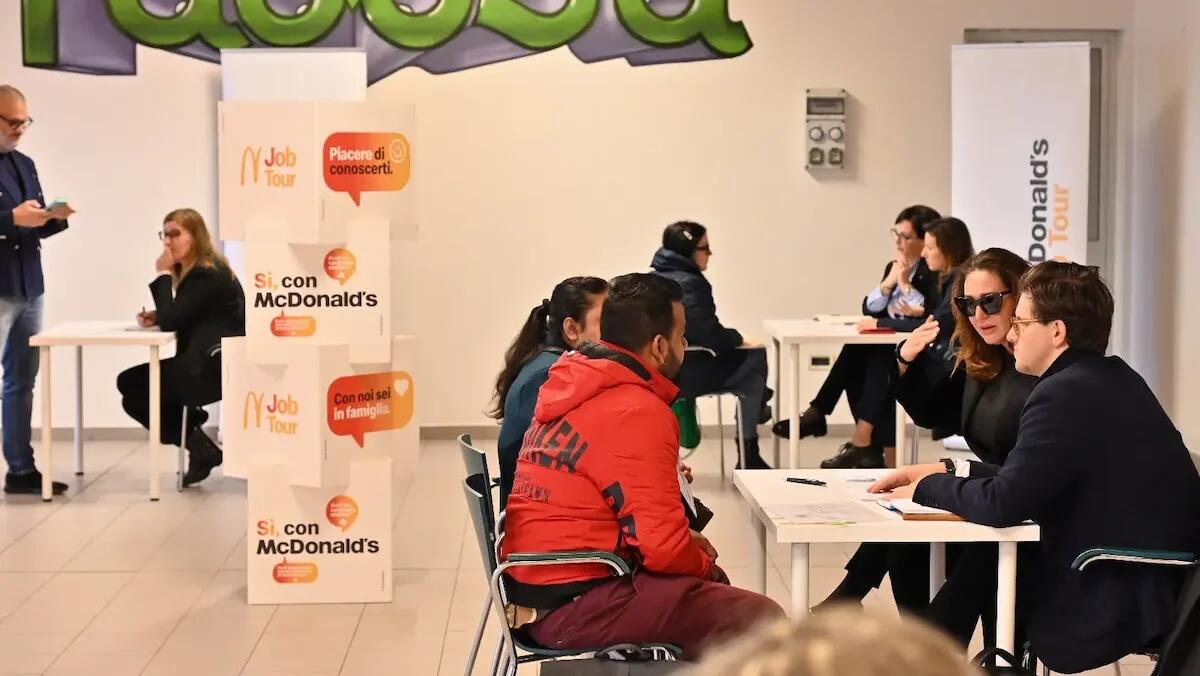 McDonald’s seleziona 50 persone a Gemona del Friuli da assumere per il nuovo "ristorante" - 