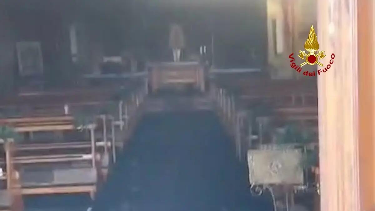 Incendio a Gruaro: sacrestia della Chiesa di San Giusto devastata dal fuoco - 