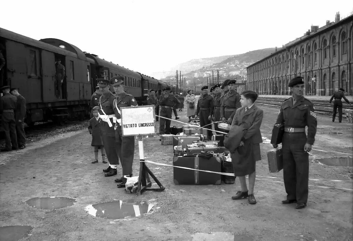 "Trieste 1953-1954: un viaggio nella storia con due eventi imperdibili" - 