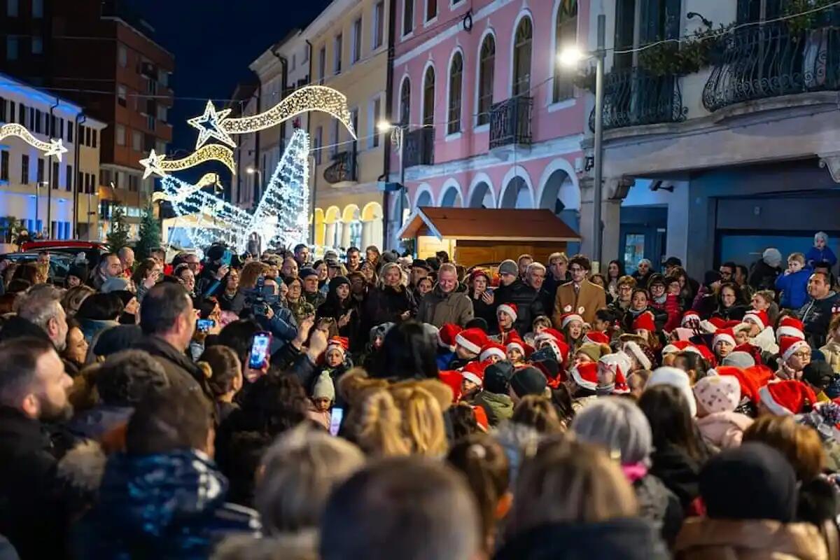 La magia del Natale a Latisana: un mese di eventi per famiglie e non solo | VIDEO -