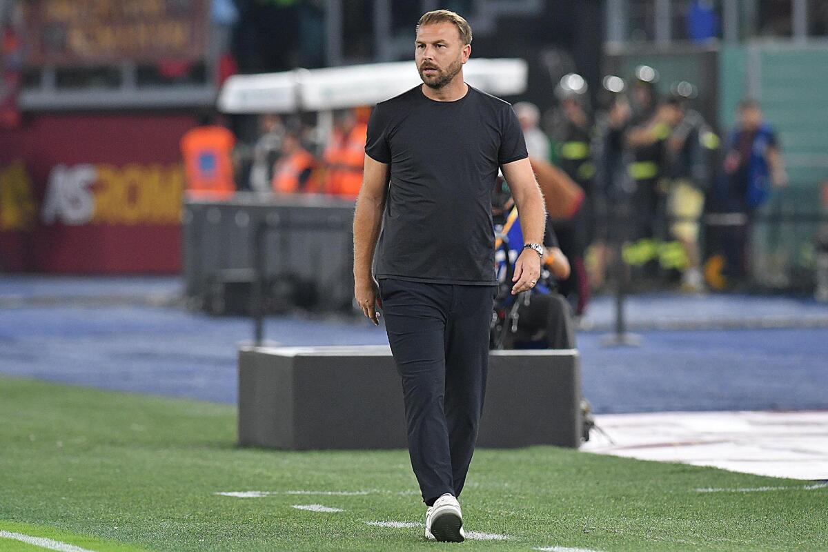 Serie A, gli allenatori a rischio di non gustare il panettone - 