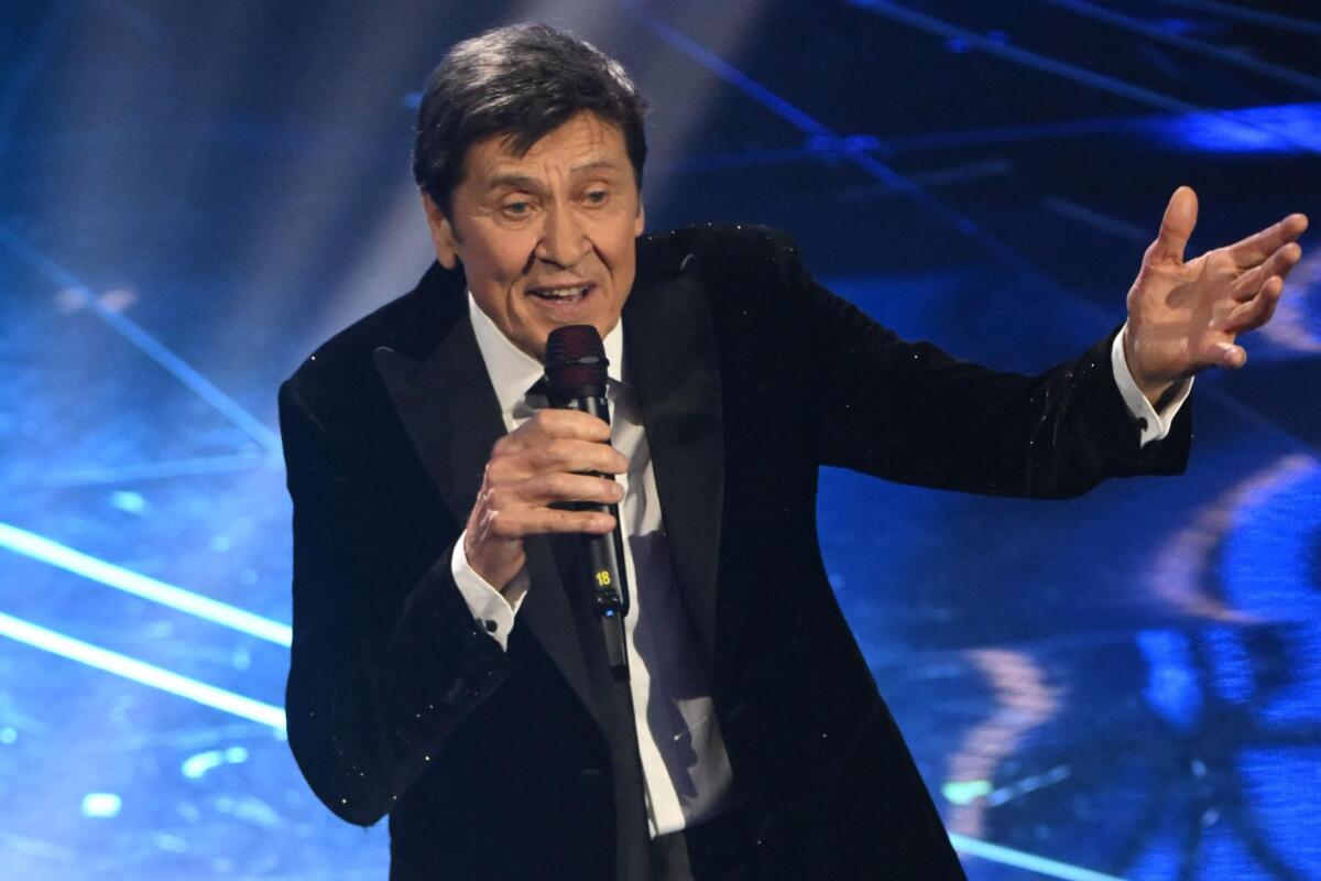 Gianni Morandi compie 80 anni: "La lunga strada che abbiamo percorso" - 