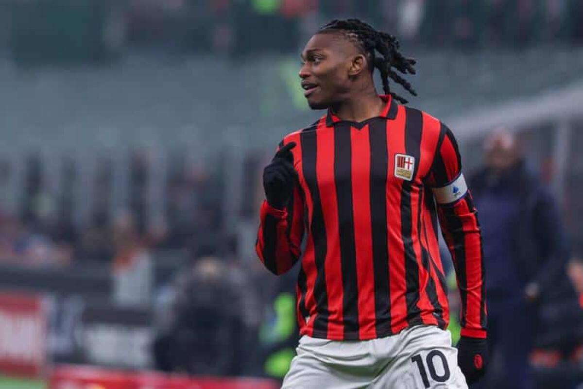 Milan-Cagliari: primi test per il Milan di Conceicao, con Leao e Tomori in campo - 