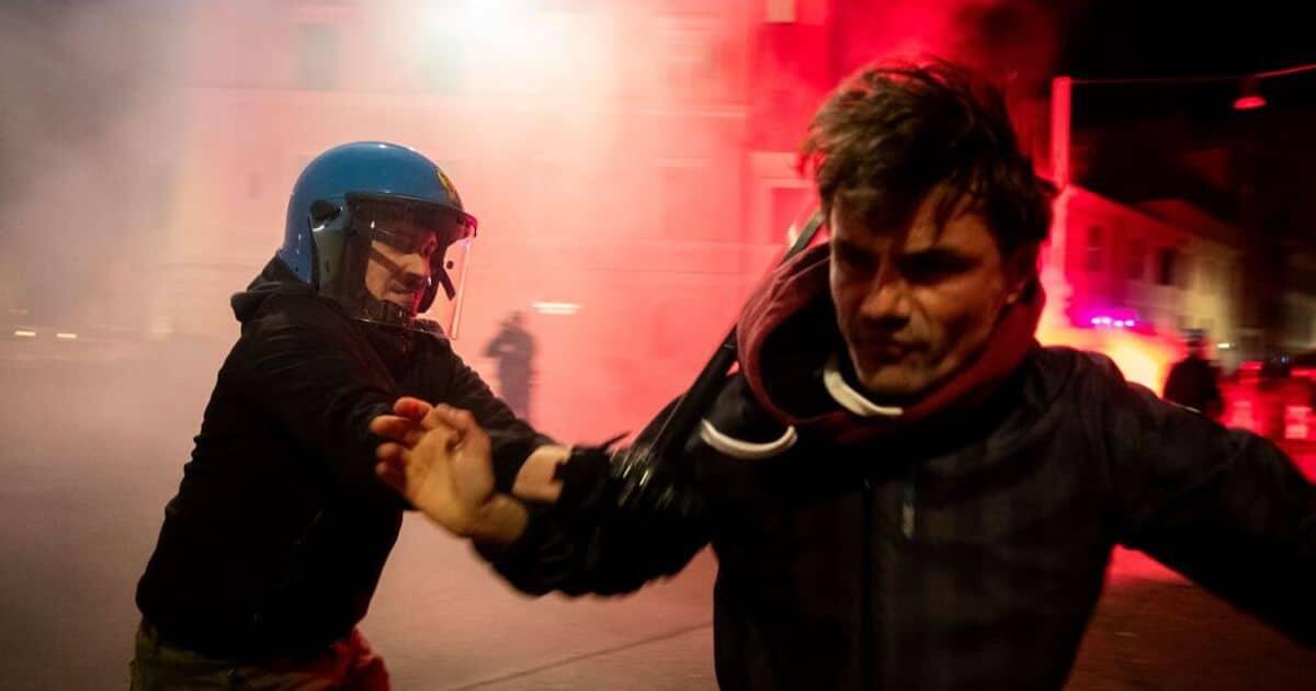 59 denunciati per scontri a San Lorenzo: 39 dalla Digos e 20 dai carabinieri - 