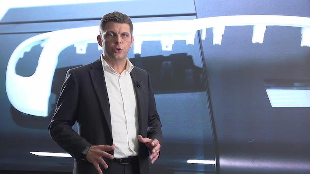 Si accascia durante una partita di padel con amici: malore fatale per Gianfranco Caufin - 