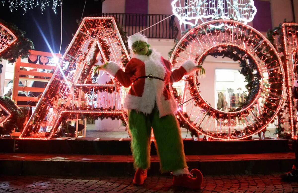Caorle Christmas Time da record: oltre mezzo milione di visitatori e finale pirotecnico da non perdere -