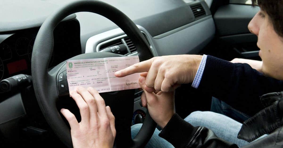 Operazione polizia smantella rete falsificazione esami patenti - 