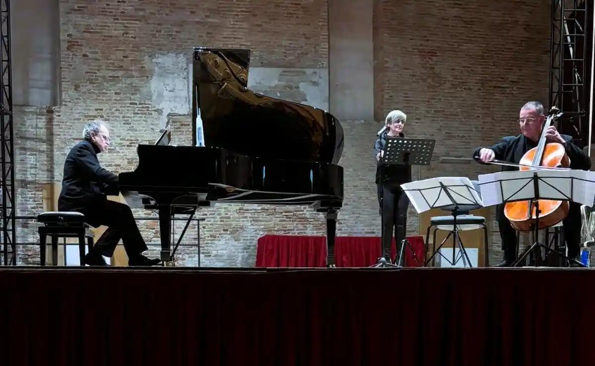 Chioggia applaude ‘Celebri Melodie’ con gli arrangiamenti di Antonio Rolfini -