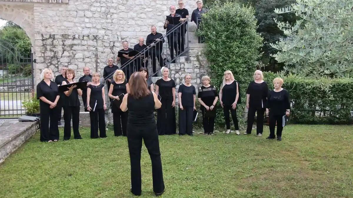 Messa di Requiem di Mozart al Teatro di Corno di Rosazzo: un capolavoro musicale per il pubblico - 