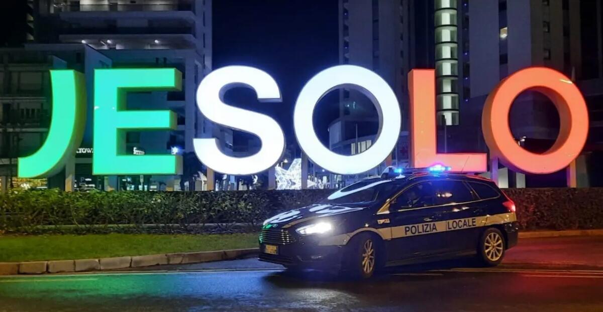 Jesolo, aumento delle violazioni per omissione di soccorso e cinture non allacciate - 