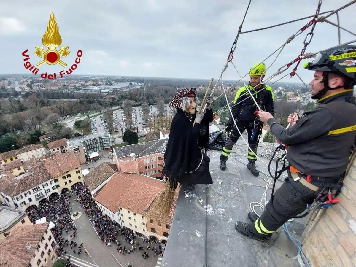 Epifania a Pordenone: falò, sfilate e la discesa dal Campanile di San Marco. Gli eventi -