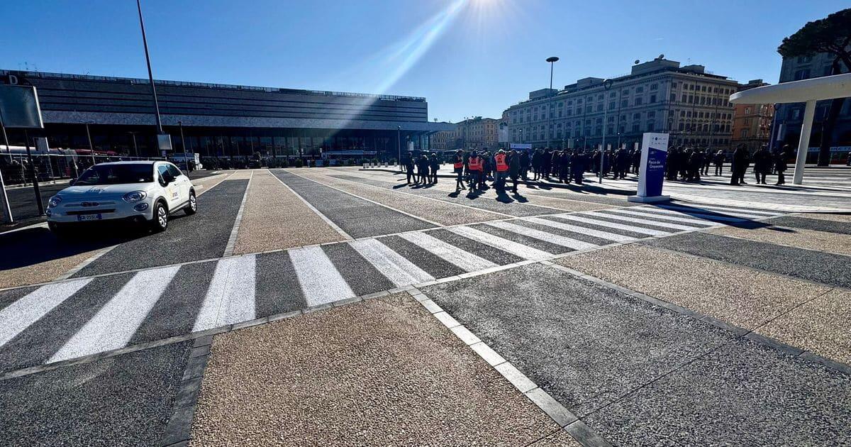 Roma: Inaugurata piazza dei Cinquecento per il Giubileo, costo operazione 45 milioni di euro - 