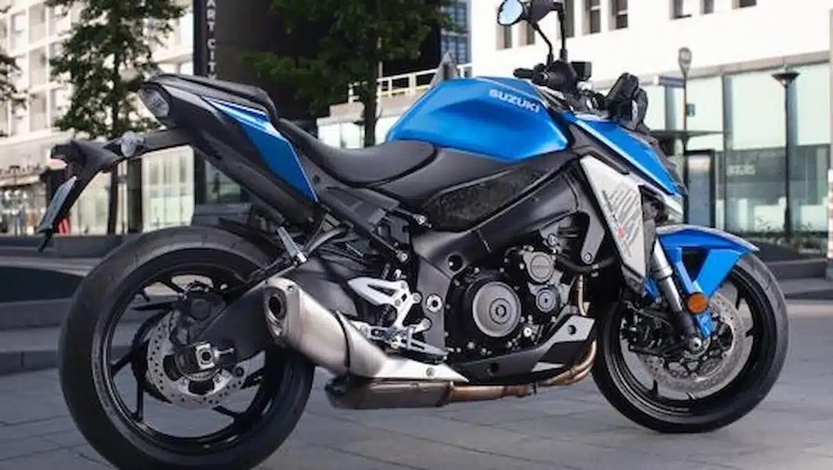 50enne lascia le chiavi inserite nella sua Suzuki per tutta la notte: gli rubano la moto - 