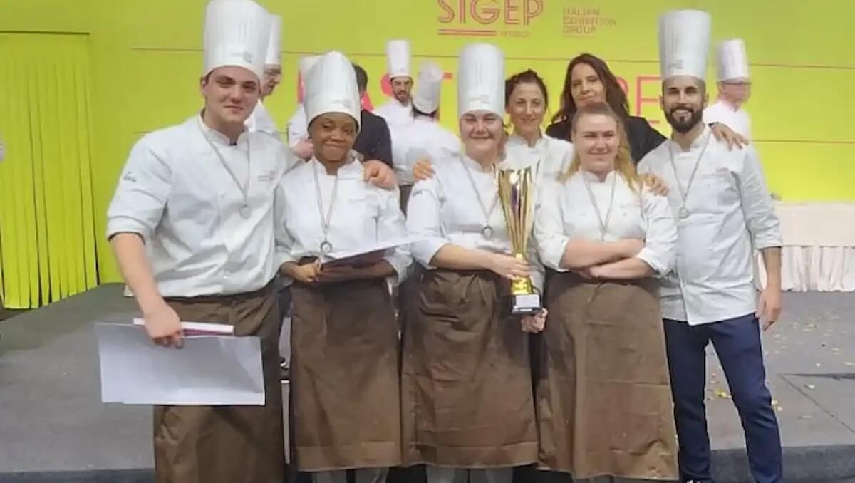 La pasticceria dello IAL FVG di Aviano conquista il primo posto al SIGEP Giovani di Rimini - 