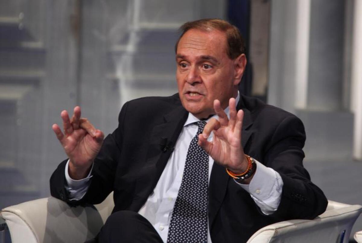 Razzismo a Firenze: vietato cantare in dialetto napoletano, indignato Mastella - 