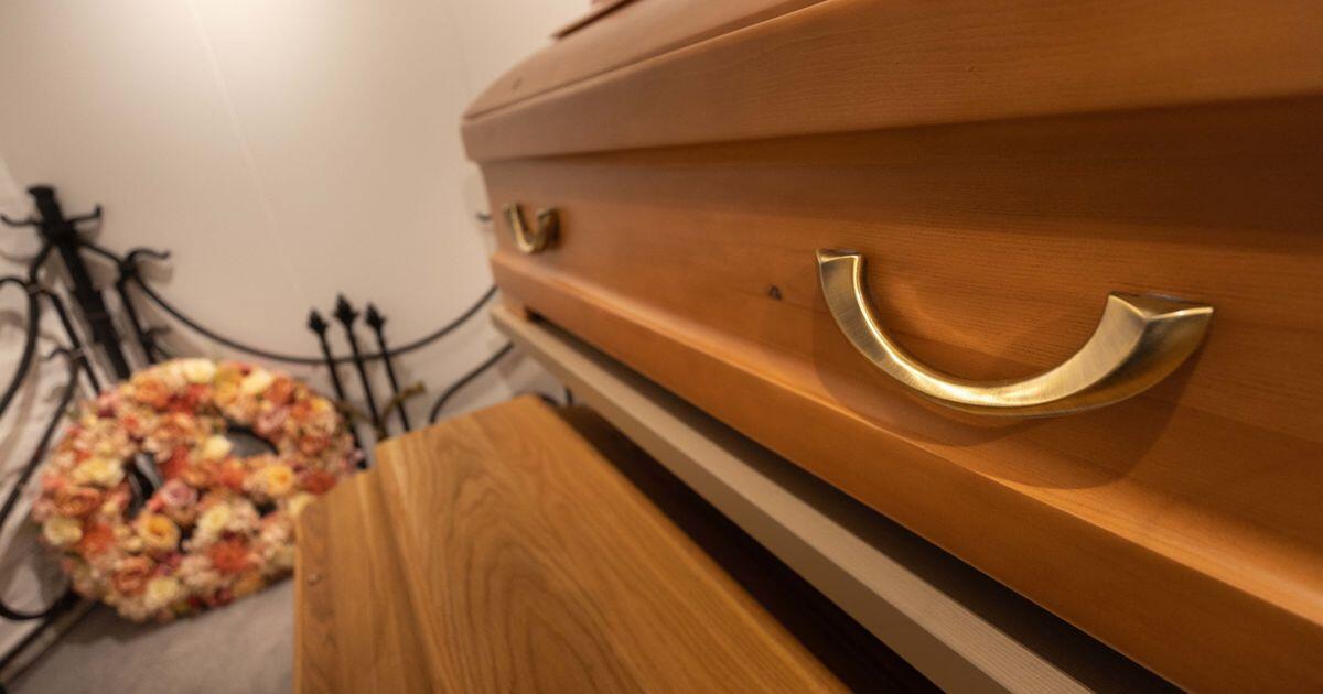 Scoperti dopo due anni: figli nascondono cadavere per incassare pensione - 