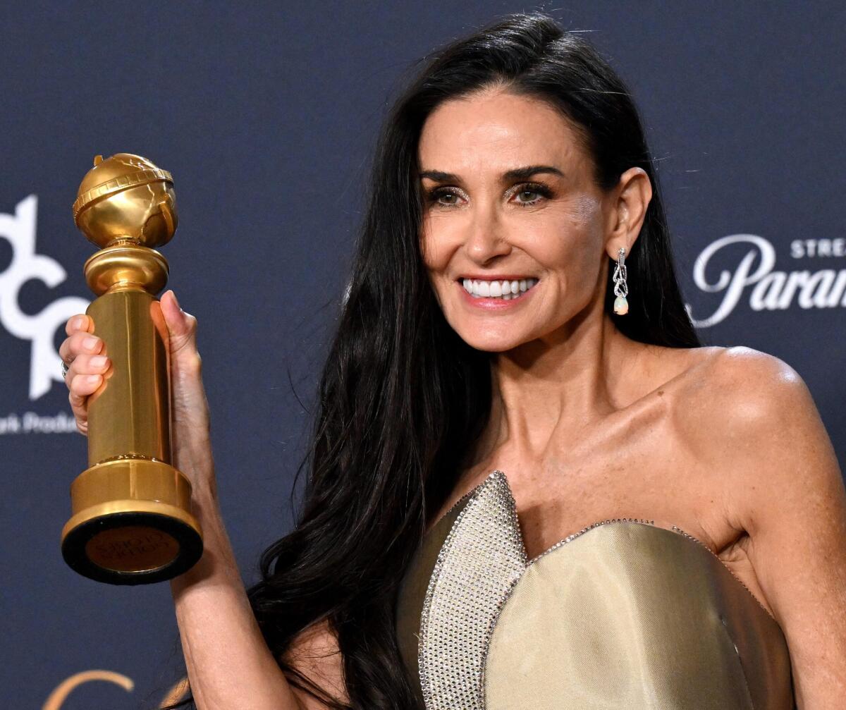 Il trionfo di 'Emilia Perez' e Demi Moore ai Golden Globe - 