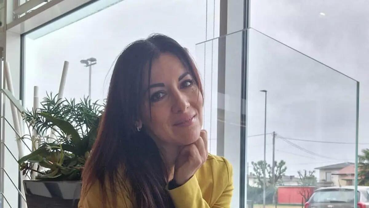 Mamma di 4 figli muore dopo un intervento estetico al seno: l'indagine su un farmaco letale - 