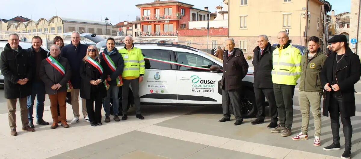 Auser Marano Lagunare inaugura un nuovo automezzo per il servizio alla comunità - 