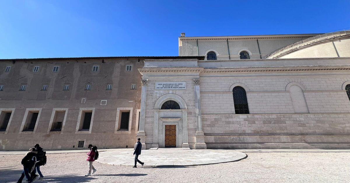 Riqualificazione della piazza antistante Basilica San Paolo fuori le Mura: apertura della Porta Santa - 