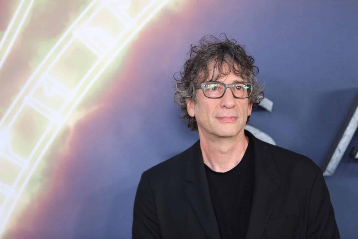 Neil Gaiman nega accuse di violenza sessuale: "Non ho mai avuto rapporti non consensuali" - 