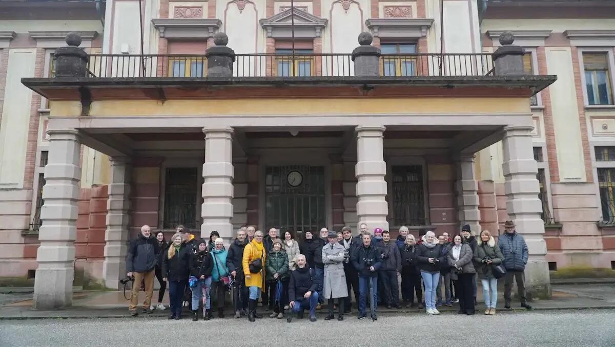 Passeggiata fotografica nel Parco Basaglia: oltre 30 partecipanti per scoprire storia e architettura -