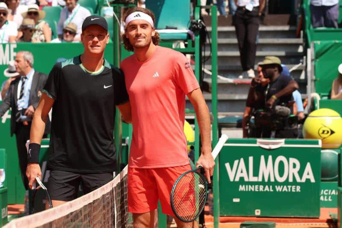 Jannik Sinner sfida Tsitsipas nell'Opening Week degli Australian Open 2025 - 