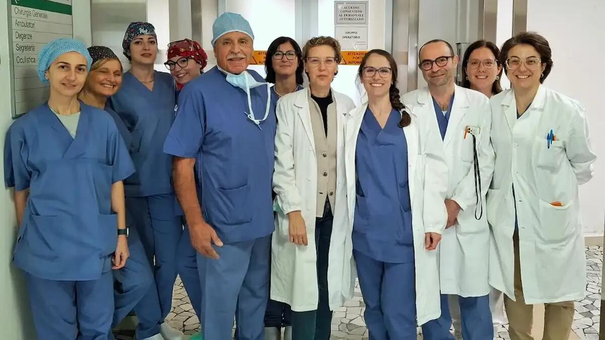 Intervento record a San Donà: arriva in ospedale con dolori, le asportano una massa di 12 kg - 
