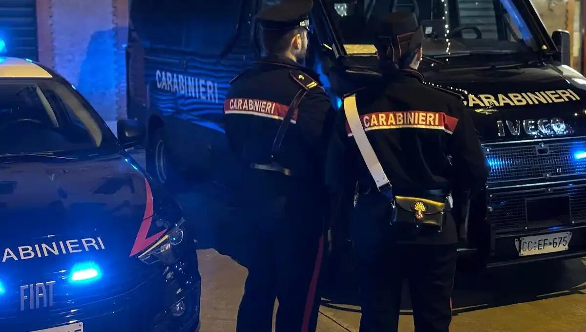 Uomo trovato morto in casa con lesioni e ferite: è giallo a Grado - 