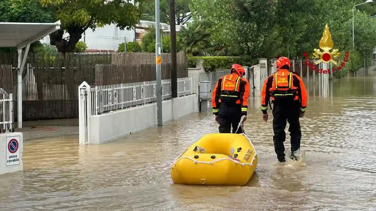 Maltempo in arrivo con piogge intense, rischio frane, allagamenti e forti venti: è allerta meteo in Friuli - 