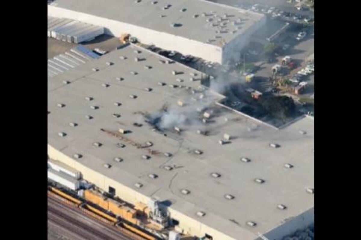 Aereo si schianta vicino a Fullerton, California: 15 feriti - 