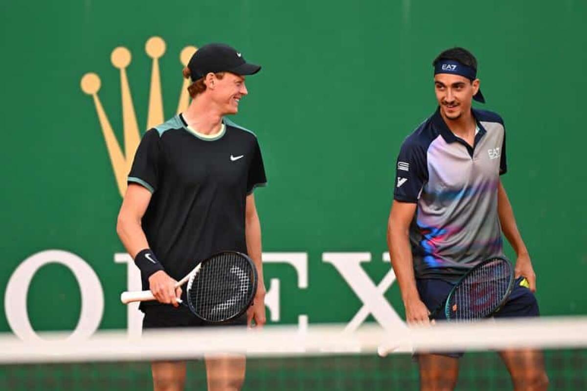 La magia del tennis italiano: Sonego e Sinner ai quarti degli Australian Open - 