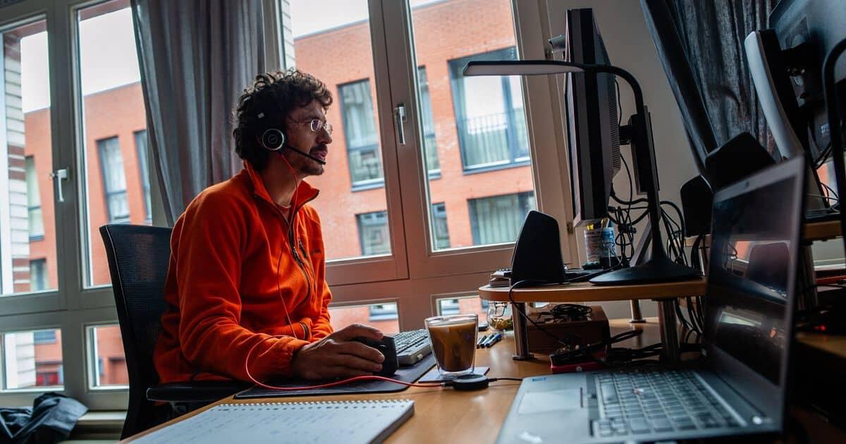 La crisi di mezza carriera: studio dell'Università del Surrey sul lavoro qualificato - 