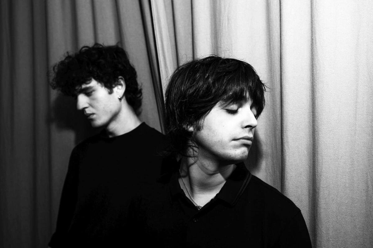 Psicologi in concerto: presentazione del nuovo album 'DIY' e messaggio anticonformista - 